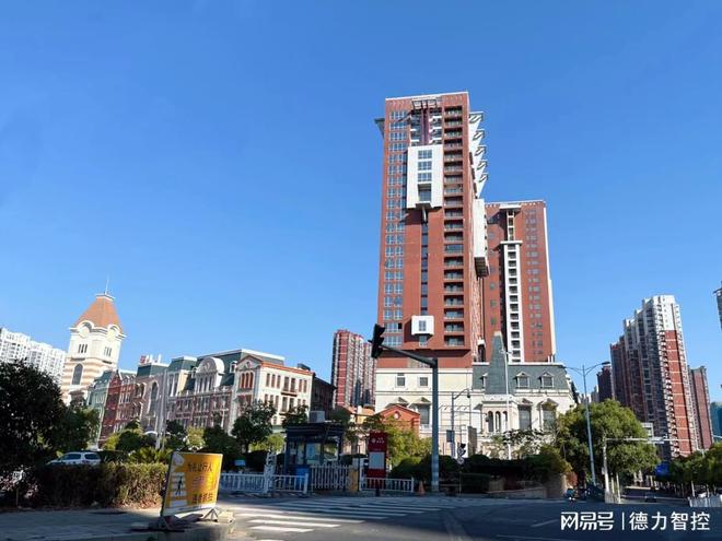 看楼宇空调“花式”节能妙招！尊龙凯时写字楼绿色节能升级(图2)