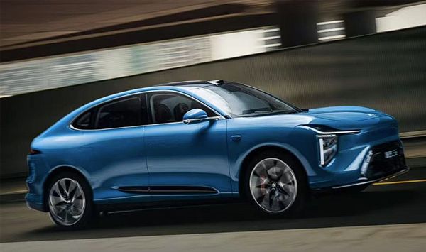 兴兴：用遥控追求极致速度；蔡浩宇AI游戏上架2719元｜极客早知道z6尊龙网站Sam Altman：AI存在泡沫；宇树机器人夺金王(图8)